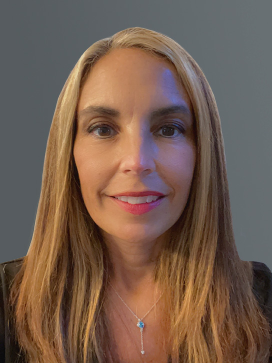 Headshot of Lisa Kuveikis  AGNP 